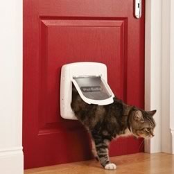 Staywell Deluxe Magnetic 4-Way Locking Cat Flap (400 Series)